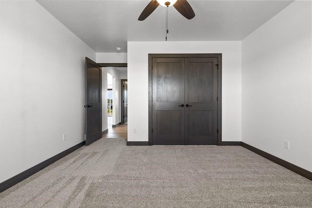 2722 WESTLINE ROAD, Suamico, WI 54313