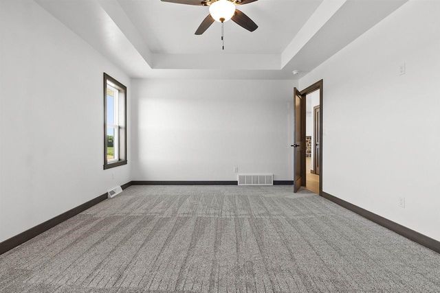 2722 WESTLINE ROAD, Suamico, WI 54313