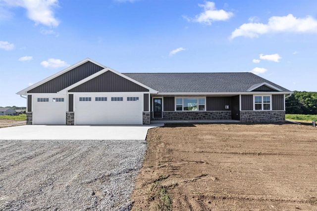 2722 WESTLINE ROAD, Suamico, WI 54313