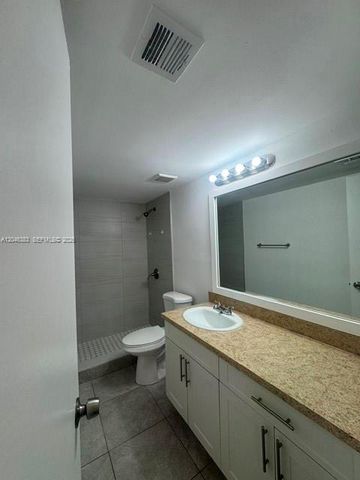 18336 NW 68th Avenue C, Hialeah, FL 33015