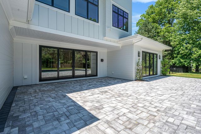 523 Long Beach Road, Nissequogue, NY 11780