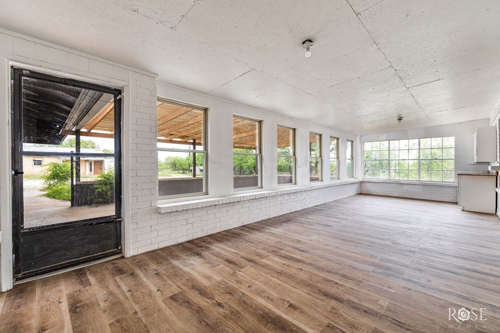 Image 13 of property listing at 8758 Hwy 67, San Angelo, TX 76905