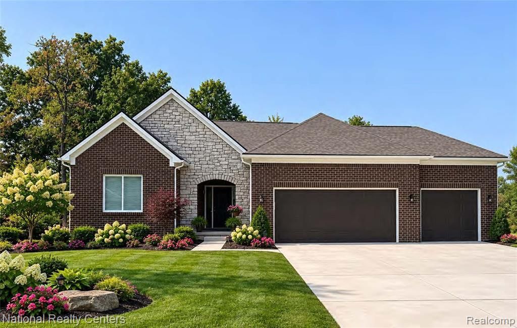 5548 Morgan Lake Drive, Clarkston, MI 48348