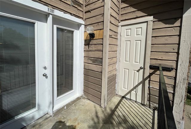 9811 Walnut Street F-207, Dallas, TX 75243