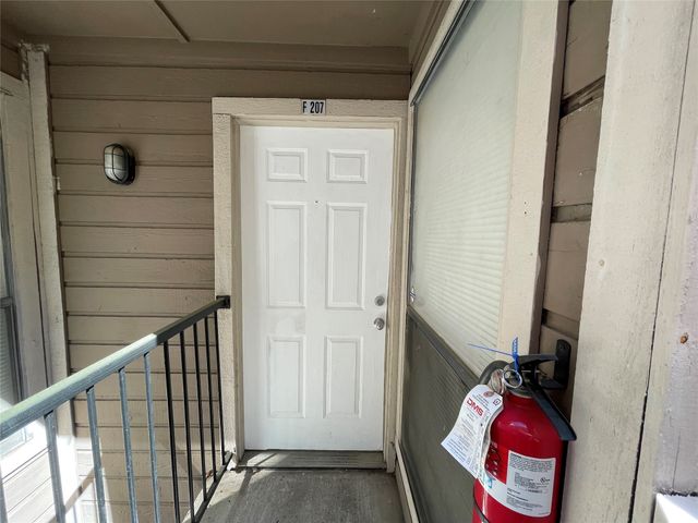9811 Walnut Street F-207, Dallas, TX 75243