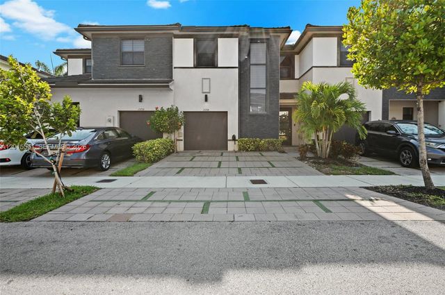 15776 NW 91st Ct, Miami Lakes, FL 33018