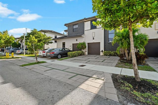 15776 NW 91st Ct, Miami Lakes, FL 33018