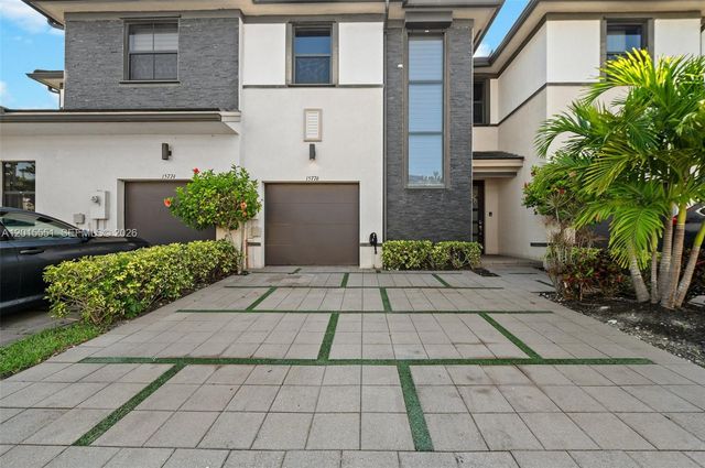 15776 NW 91st Ct, Miami Lakes, FL 33018
