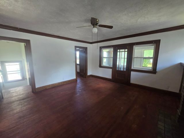 1721 S 5th Street, Rockford, IL 61104
