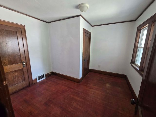 1721 S 5th Street, Rockford, IL 61104