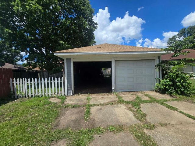 1721 S 5th Street, Rockford, IL 61104