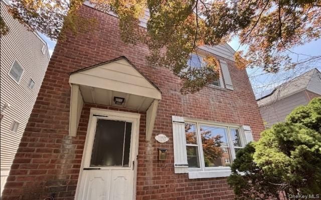 120 Clunie Avenue, Yonkers, NY 10703