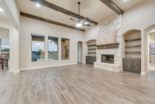 451 Holmes Avenue, Waxahachie, TX 75167