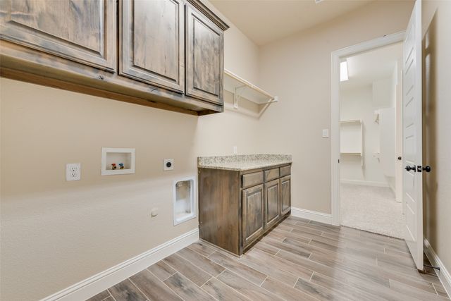 451 Holmes Avenue, Waxahachie, TX 75167