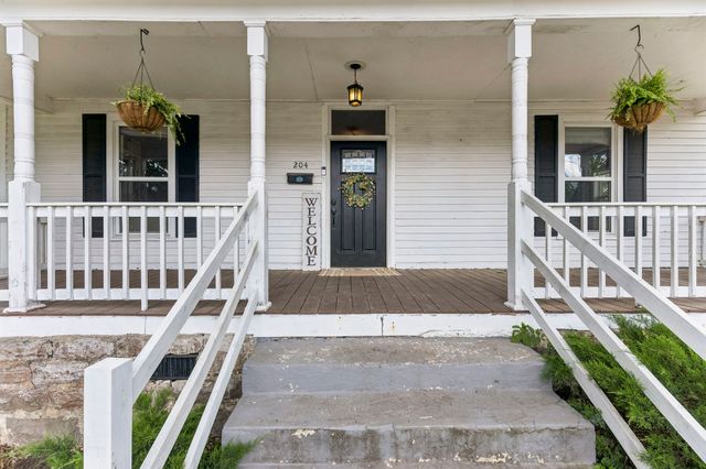 204 Jefferson Ave, E, Carthage, TN 37030