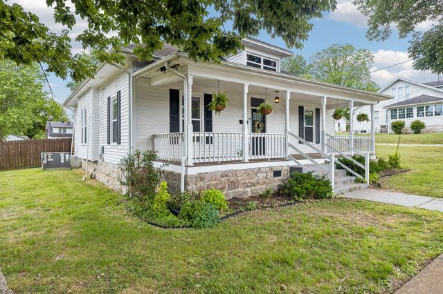 204 Jefferson Ave, E, Carthage, TN 37030