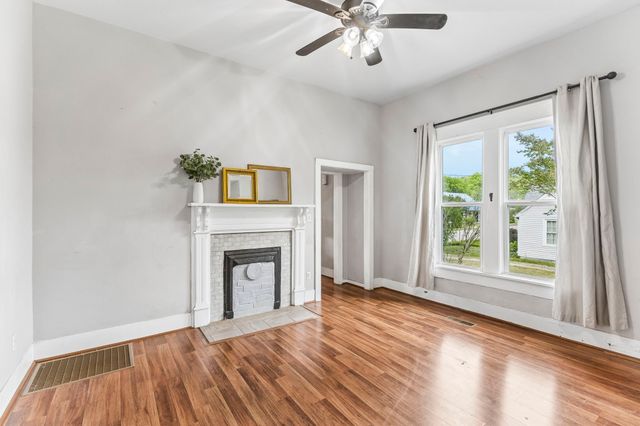 204 Jefferson Ave, E, Carthage, TN 37030
