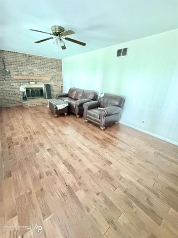 10483 Elms Road, Montrose Twp, MI 48457