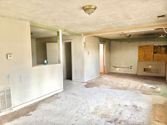 2633 N Layman Avenue, Indianapolis, IN 46218