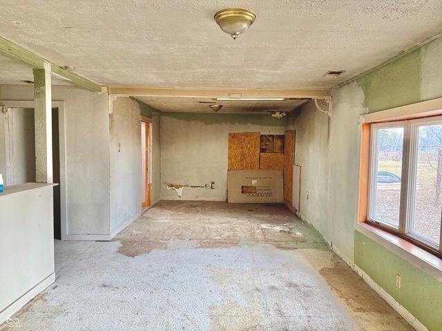 2633 N Layman Avenue, Indianapolis, IN 46218