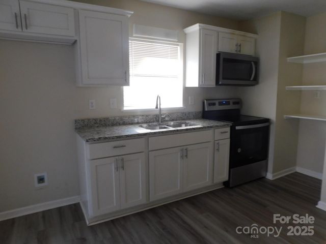 917 S Church Street, Asheboro, NC 27203