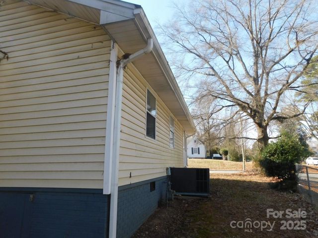 917 S Church Street, Asheboro, NC 27203