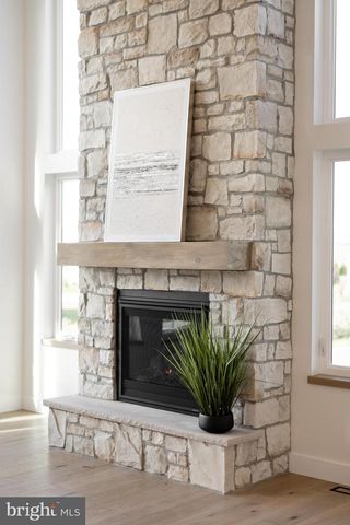 315 FARMHILL DR, State College, PA 16801