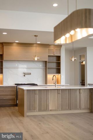 315 FARMHILL DR, State College, PA 16801