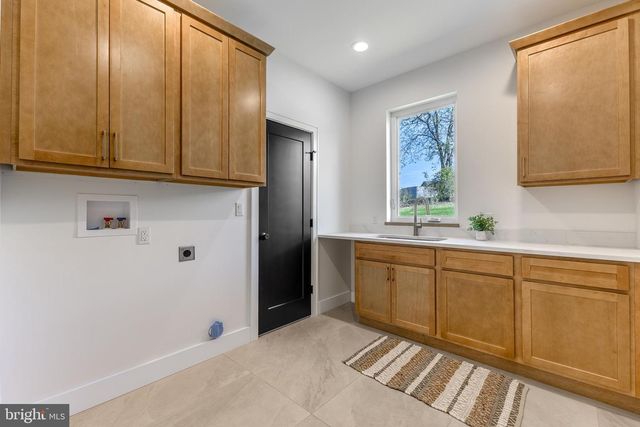 315 FARMHILL DR, State College, PA 16801