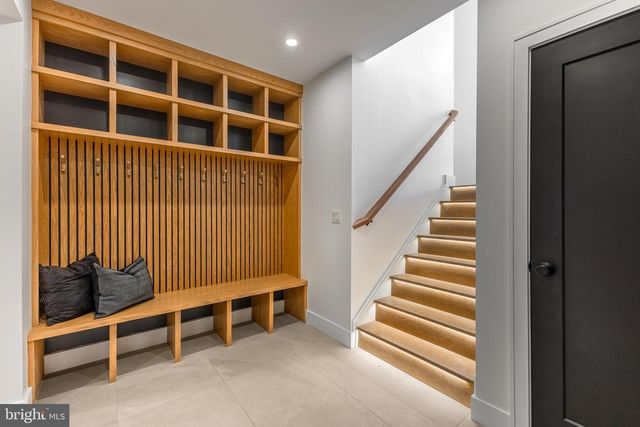 315 FARMHILL DR, State College, PA 16801