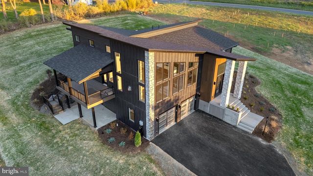 315 FARMHILL DR, State College, PA 16801