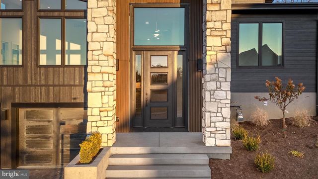 315 FARMHILL DR, State College, PA 16801