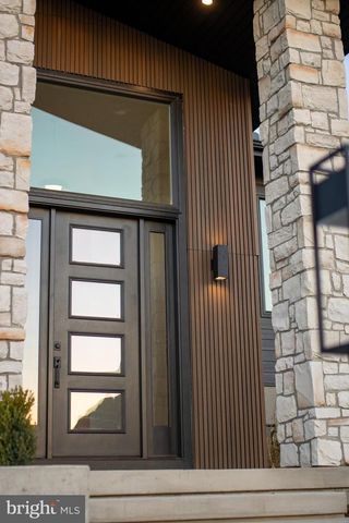 315 FARMHILL DR, State College, PA 16801