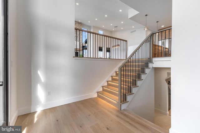 315 FARMHILL DR, State College, PA 16801