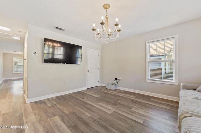 10740 Lilinoe Way, Diamondhead, MS 39525