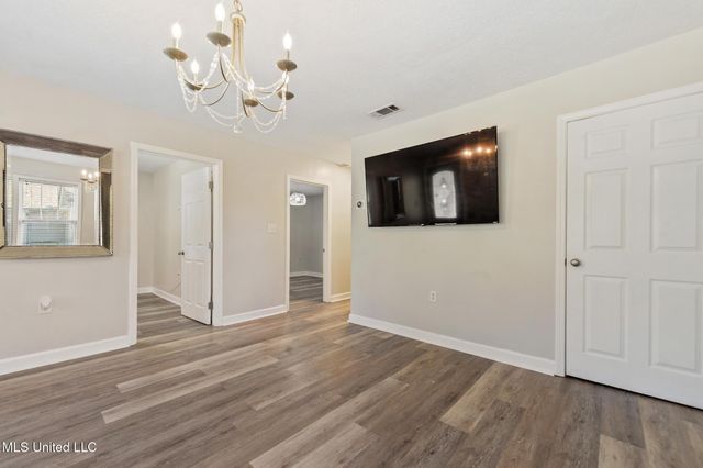 10740 Lilinoe Way, Diamondhead, MS 39525