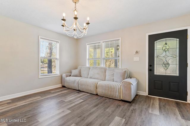 10740 Lilinoe Way, Diamondhead, MS 39525