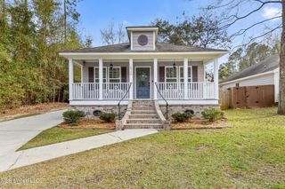 10740 Lilinoe Way, Diamondhead, MS 39525