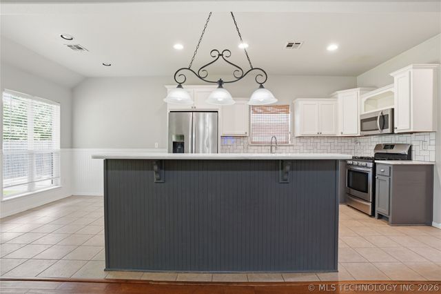 11720 S Vine Street, Jenks, OK 74037