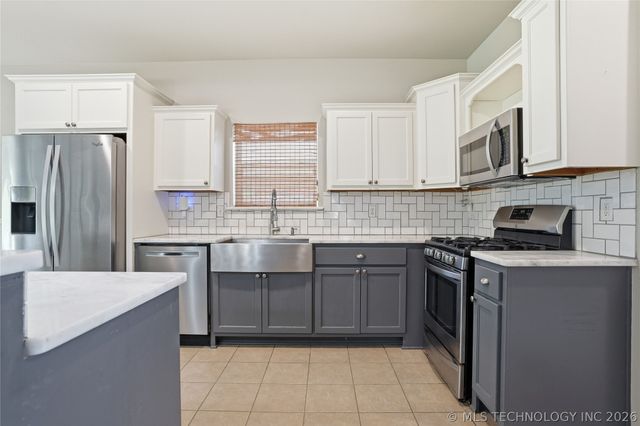11720 S Vine Street, Jenks, OK 74037