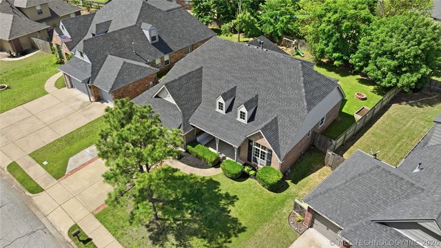 11720 S Vine Street, Jenks, OK 74037