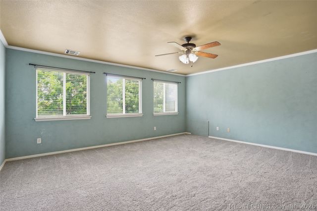 11720 S Vine Street, Jenks, OK 74037