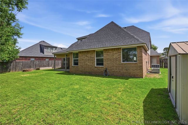 11720 S Vine Street, Jenks, OK 74037