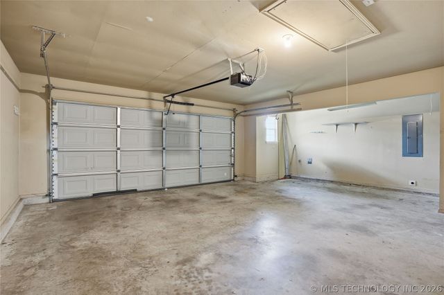 11720 S Vine Street, Jenks, OK 74037