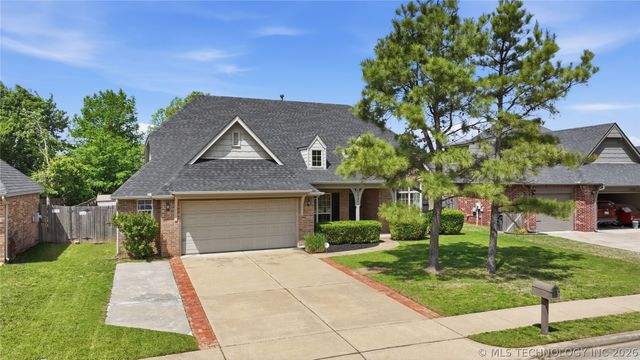 11720 S Vine Street, Jenks, OK 74037