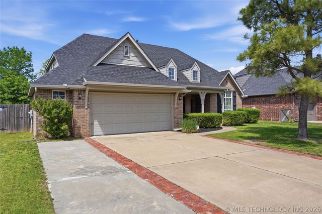 11720 S Vine Street, Jenks, OK 74037