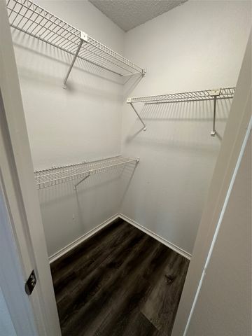 2301 Basil Drive F212, Arlington, TX 76006