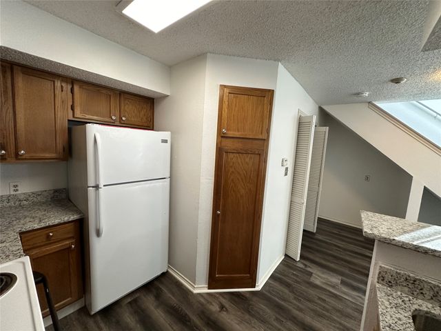 2301 Basil Drive F212, Arlington, TX 76006