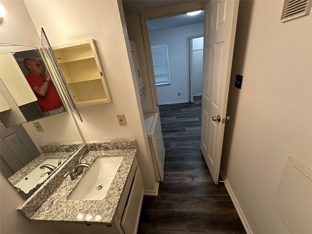 2301 Basil Drive F212, Arlington, TX 76006