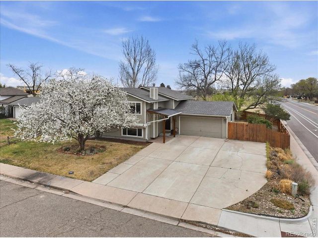 676 Melanie Court, Loveland, CO 80537